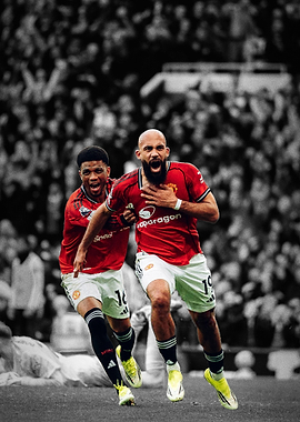 Manchester United players celebrating a goal