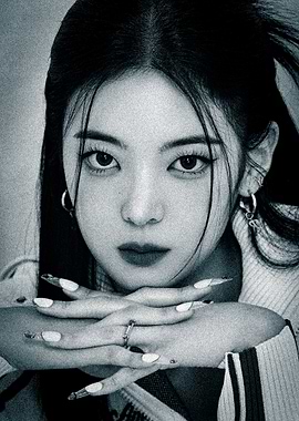Monochrome Portrait Lia of ITZY