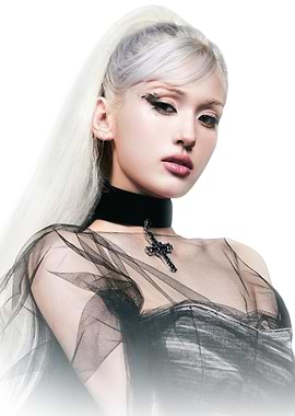 jeon somi with silver hair and cross