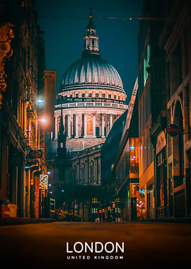 London at Night: St. Paul's Cathedral