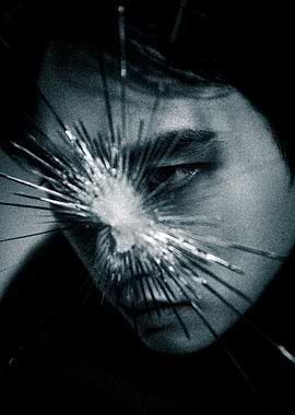 Face Behind Shattered Glass D.O of EXO