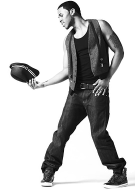 jason derulo in Vest and Hat