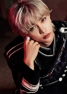 Stray Kids Felix in Black Outfit