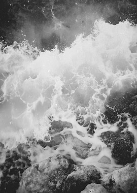 Crashing Waves on Rocks