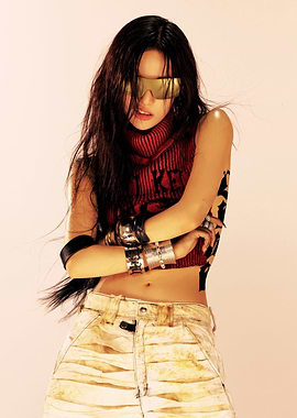 Fashionable aespa in sunglasses and crop top