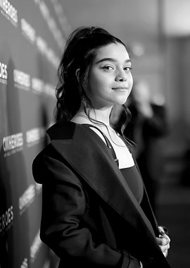 iman vellani Posing on Red Carpet