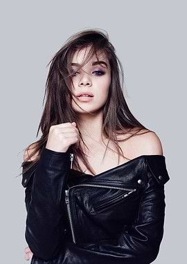Hailee Steinfeld in Leather Jacket