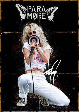 Paramore Singer Hayley Williams Performing