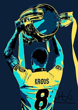 Toni Kroos Holding Trophy