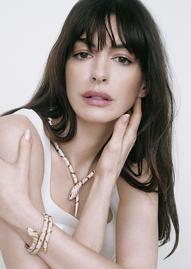 Anne Hathaway in Snake Jewelry