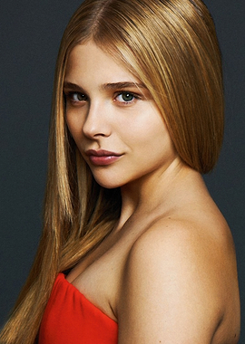 Chloë Grace Moretz in Red Dress