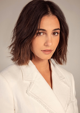 Naomi Scott in White Blazer
