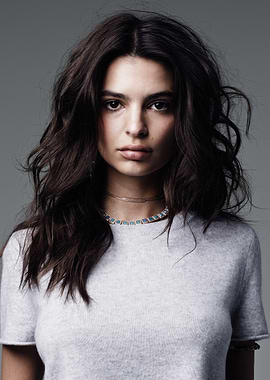 Emily Ratajkowski in Grey Sweater
