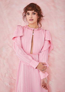 Olivia Cooke in Pink Dress