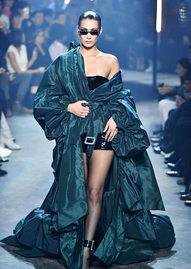 Bella Hadid in dramatic green gown