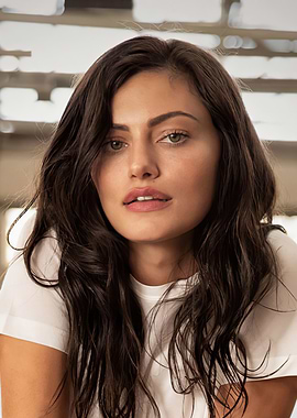 Phoebe Tonkin Portrait