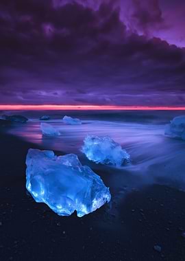 Diamond Beach Icebergs at Sunset