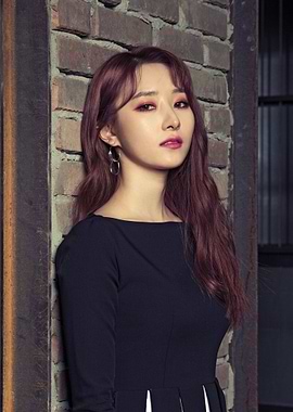 SuA Dreamcatcher Korean singer