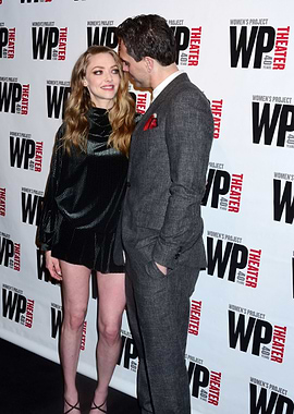 Amanda Seyfried and Thomas Sadoski