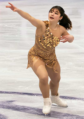 Alysa liu Figure Skater in Gold Sequin Dress