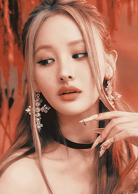 Belle KISS OF LIFE 'Who is she?'