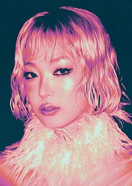 Yoonchae KATSEYE 'PINKY UP'