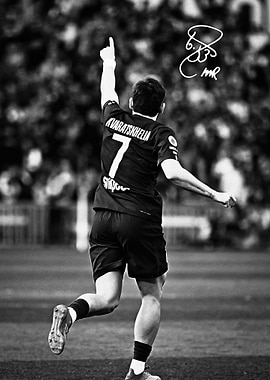 Kvaratskhelia Player Celebrating