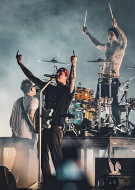 Blink-182 Live Concert Performance