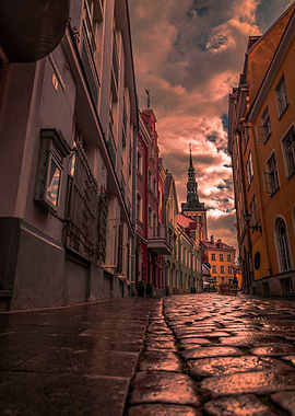 Cobblestone Street in Old Tallinn_2
