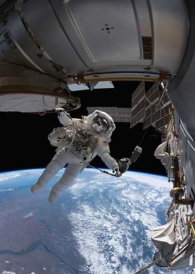 Astronauts-preview-1