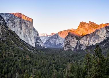 Yosemite Sunset at Tunnel View