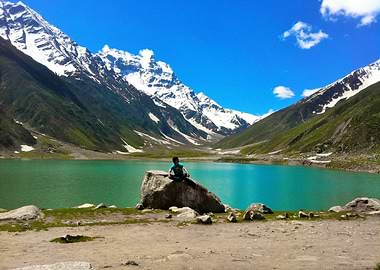 Green Water The eye feasting beauty of Jheel Saif-ul-Ma ...