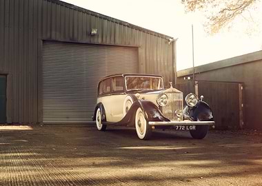 VINTAGE ROLLS-ROYCE