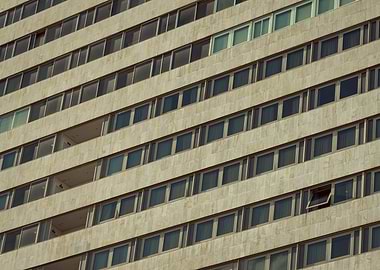 'Contemporary Stern Living'