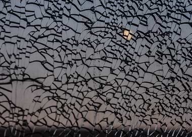 Vetro scheggiato e trasparenze