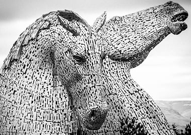 a real life sculpture of a horse.