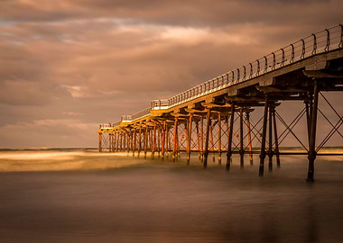 A seascape of Saltbrn pier