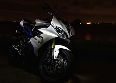 My Triumph Daytona 675 at night