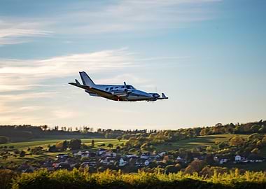 Low pass of a Beech Duke