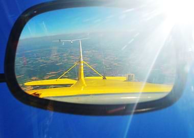 Look into the rear view mirror during aerotow of a Ka8 ...