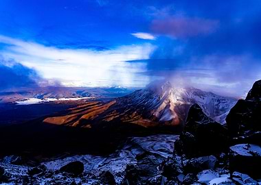 Enjoying smoking volcano at sunrise @ Chachani. 6K