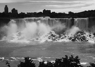 Niagara Falls / Black and white