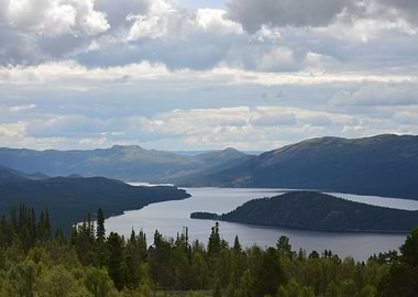 In the hall of the mountain king