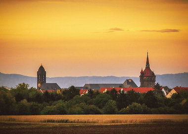 Wormser Wasserturm und Lutherkirche