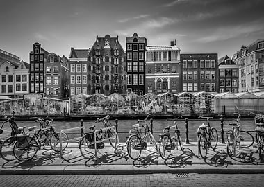 AMSTERDAM Singel and bikes
