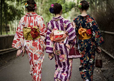 Kimono girls