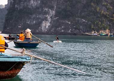 Vietnam Ha Long Bay Kid