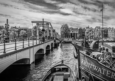 AMSTERDAM Magere Brug