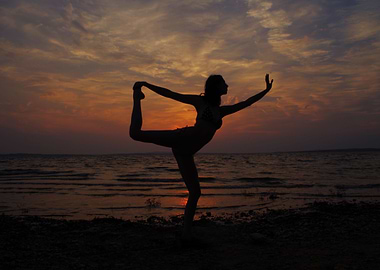 Dancers Yoga Pose