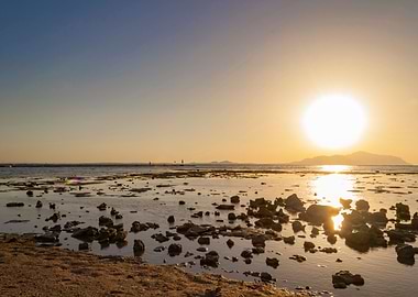 Beautiful sunset on sea Si